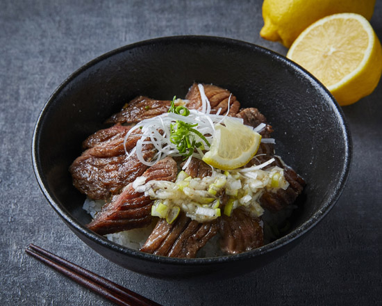 厚切りねぎ塩牛タン丼